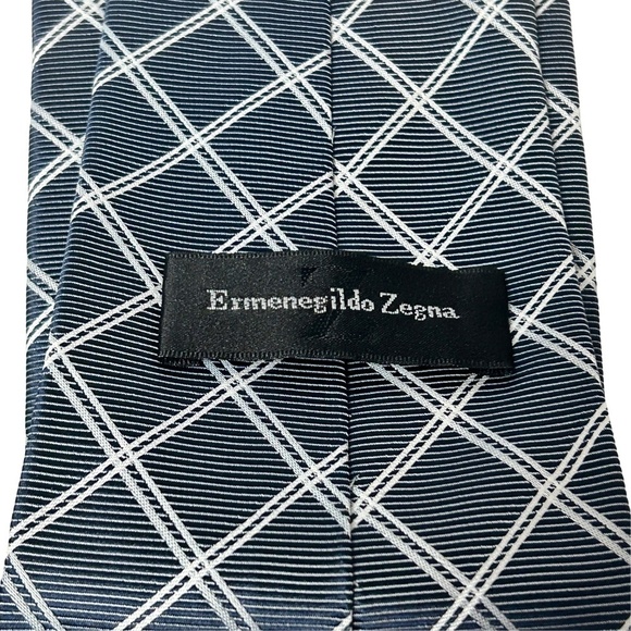Ermenegildo Zegna Luxury Necktie Tie 100% Silk Criss Cross Pattern Vintage EUC - Picture 6 of 10